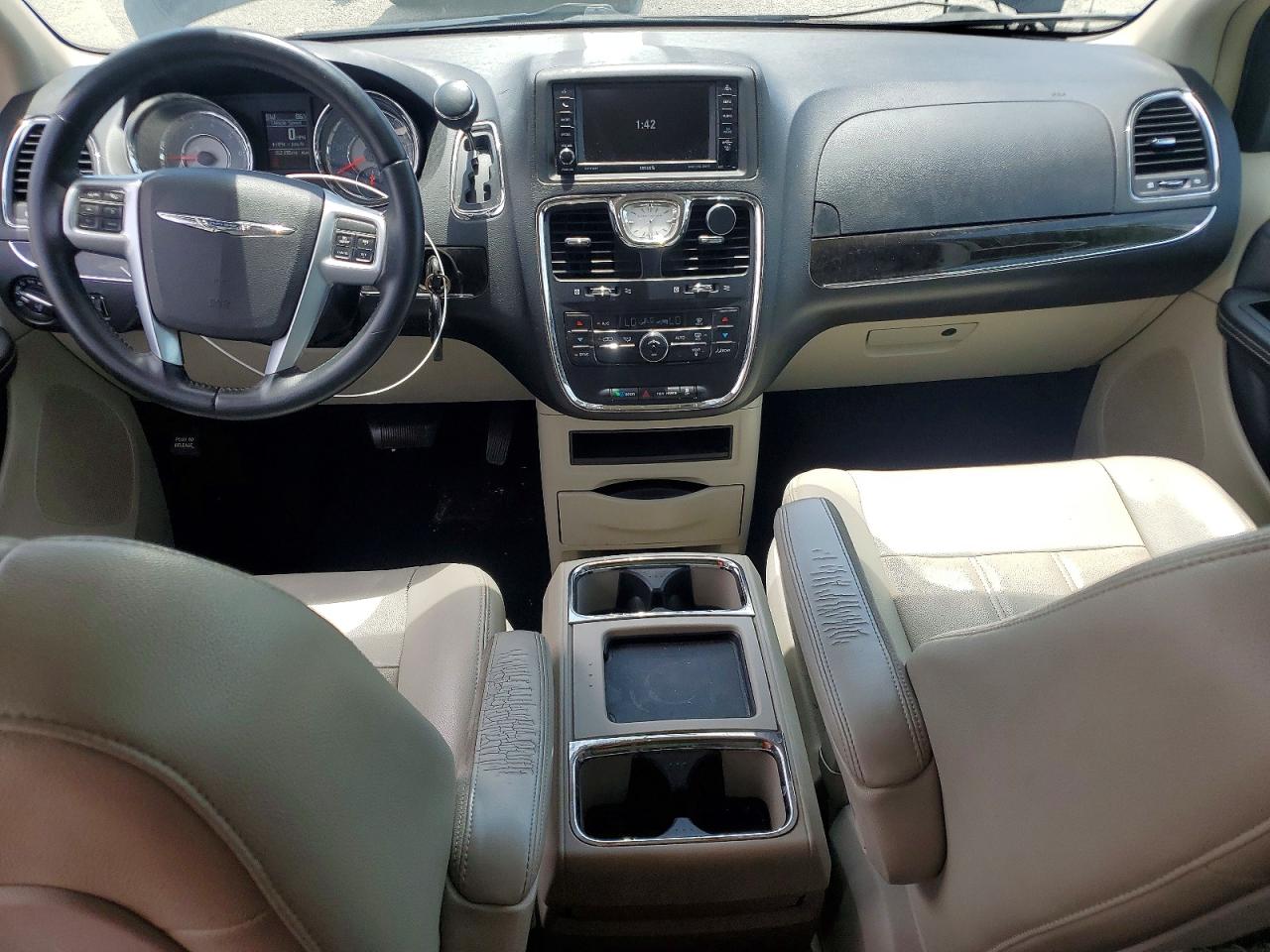 2013 CHRYSLER MINIVAN