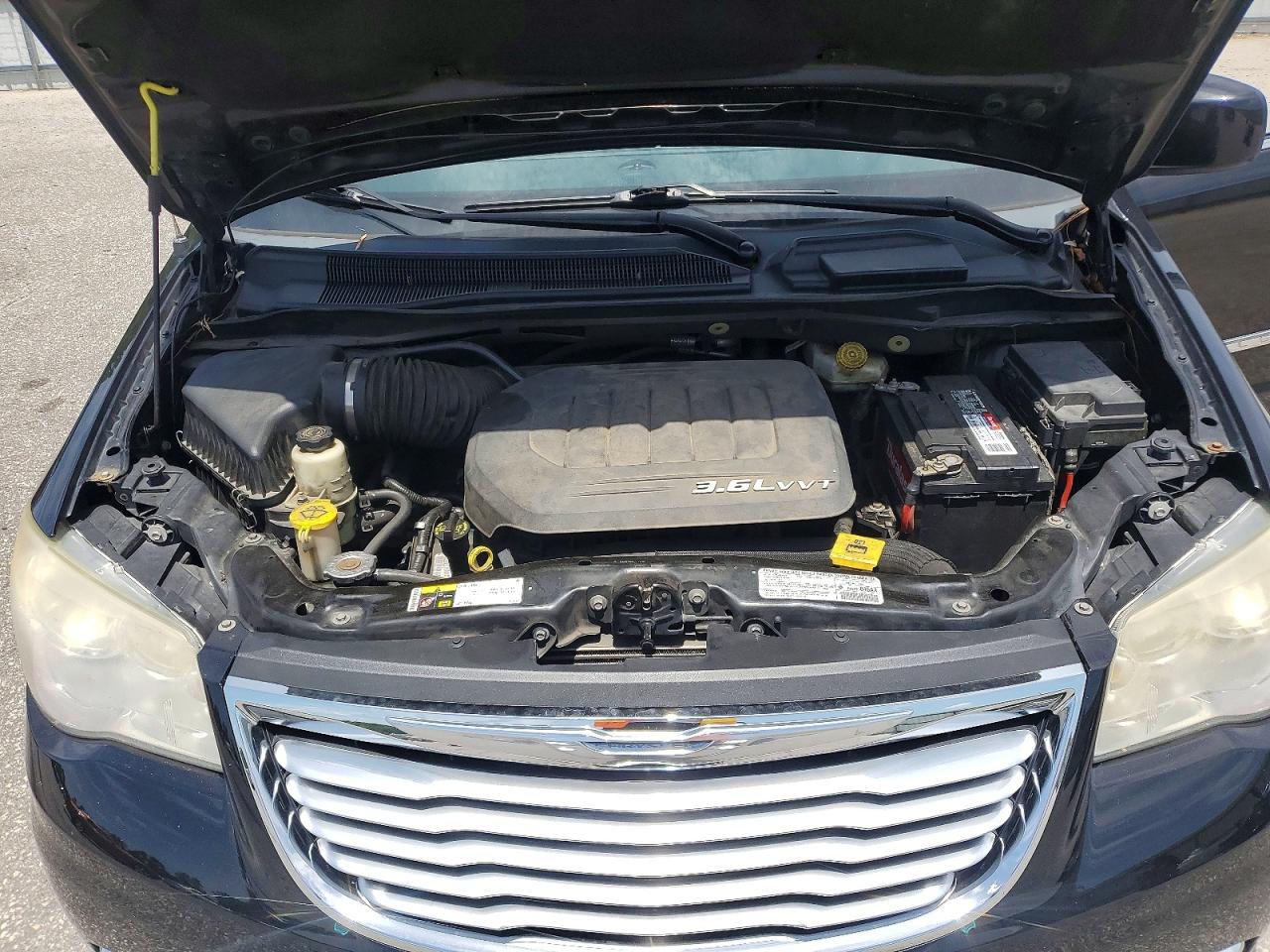 2013 CHRYSLER MINIVAN