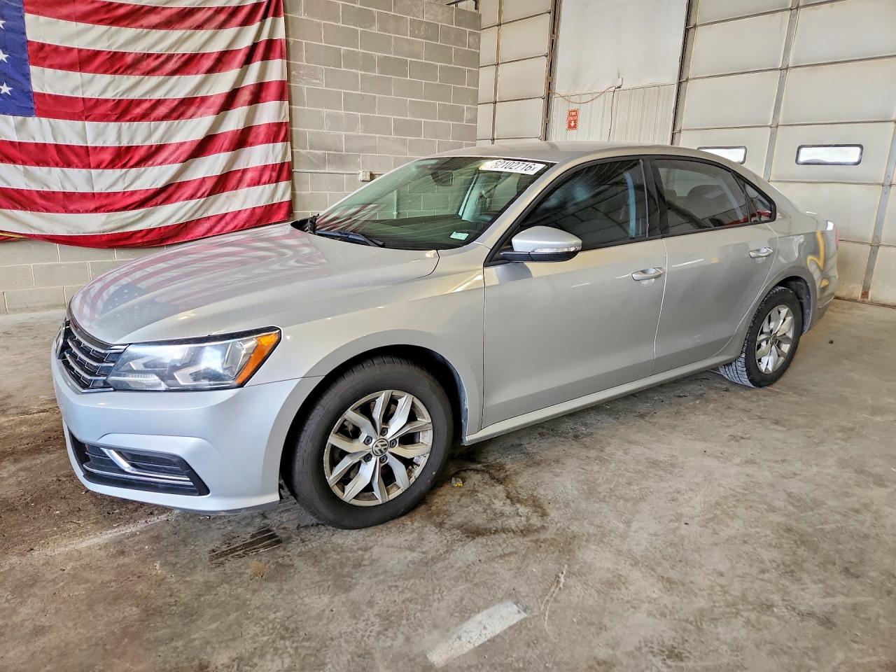 2018 VOLKSWAGEN PASSAT