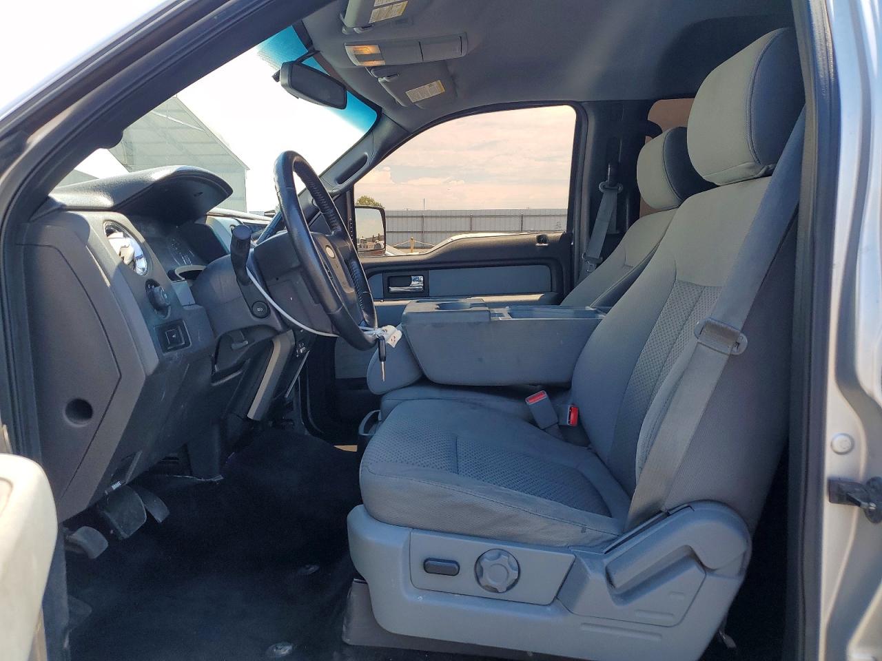 2012 FORD F150
