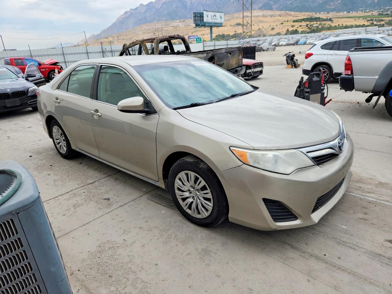 2013 TOYOTA CAMRY