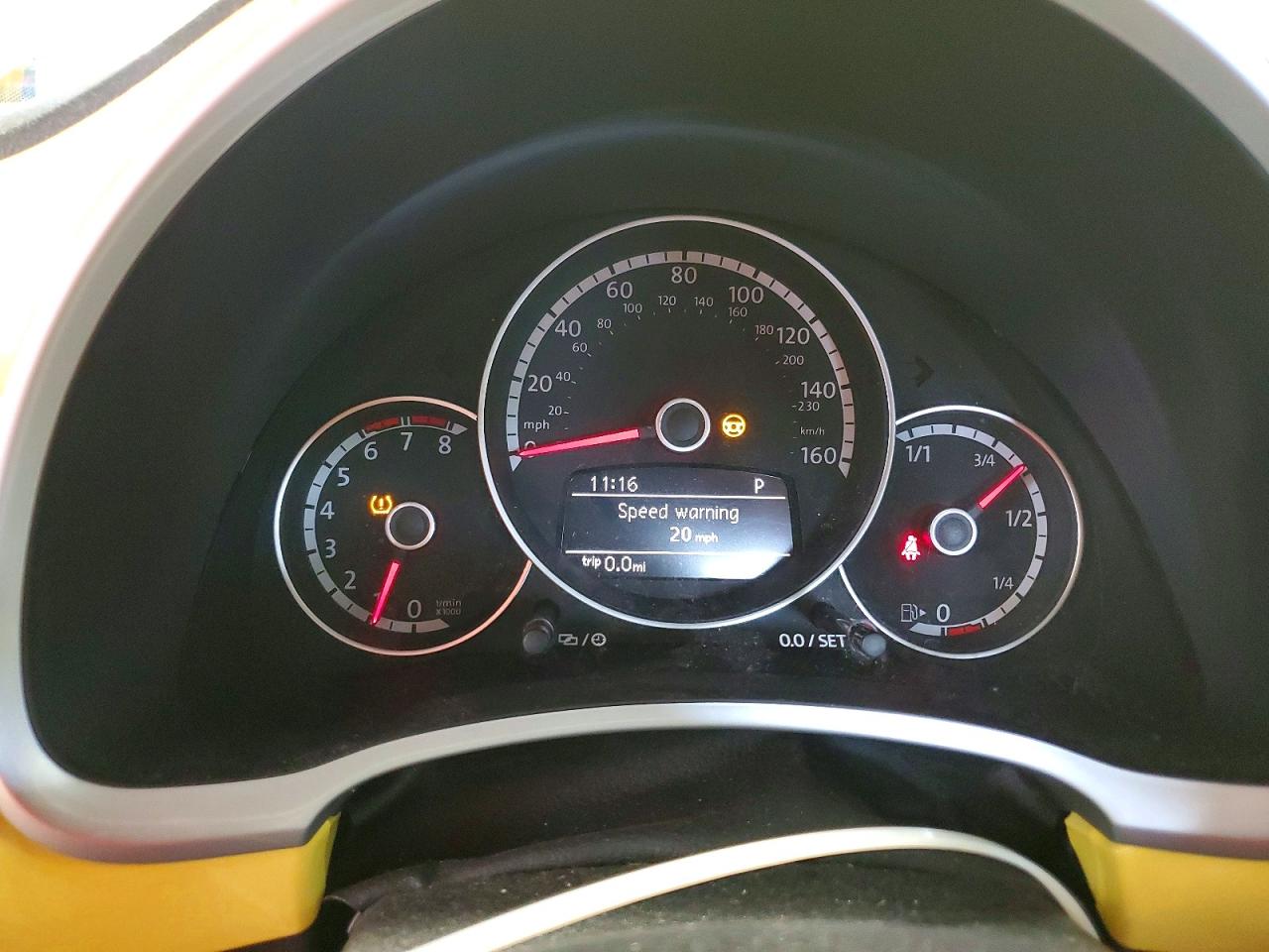 2013 VOLKSWAGEN BEETLE