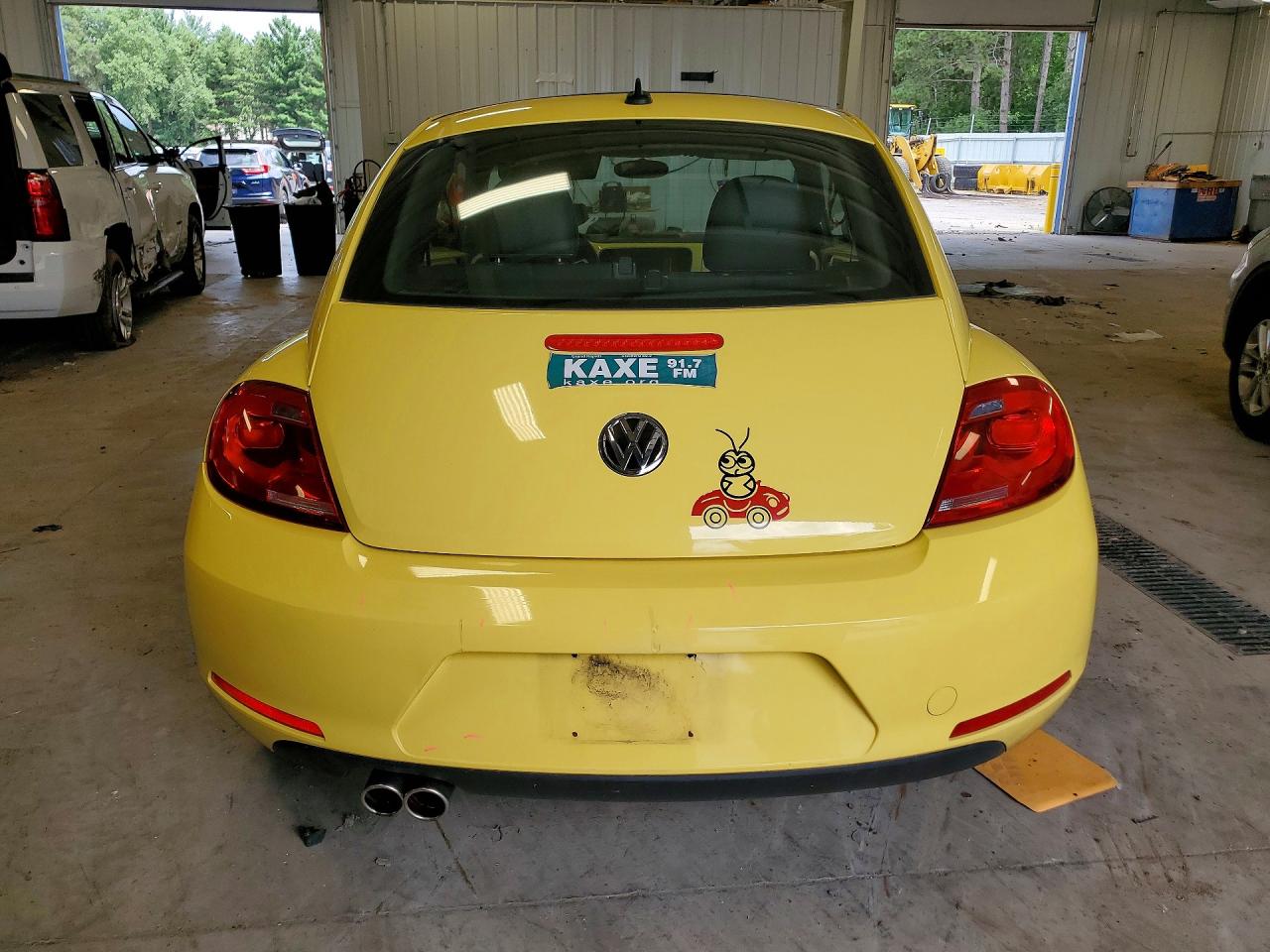 2013 VOLKSWAGEN BEETLE