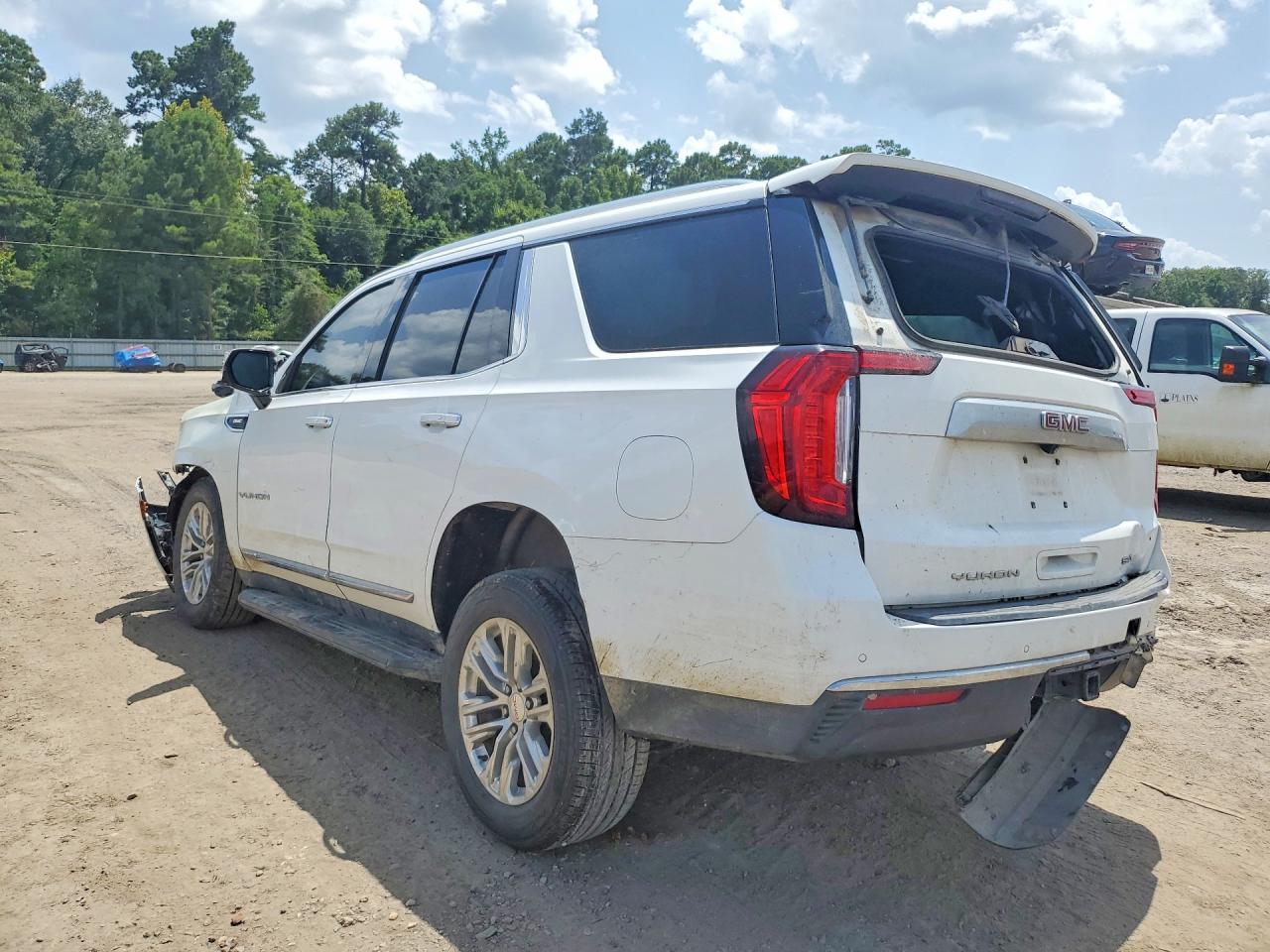 2021 GMC YUKON