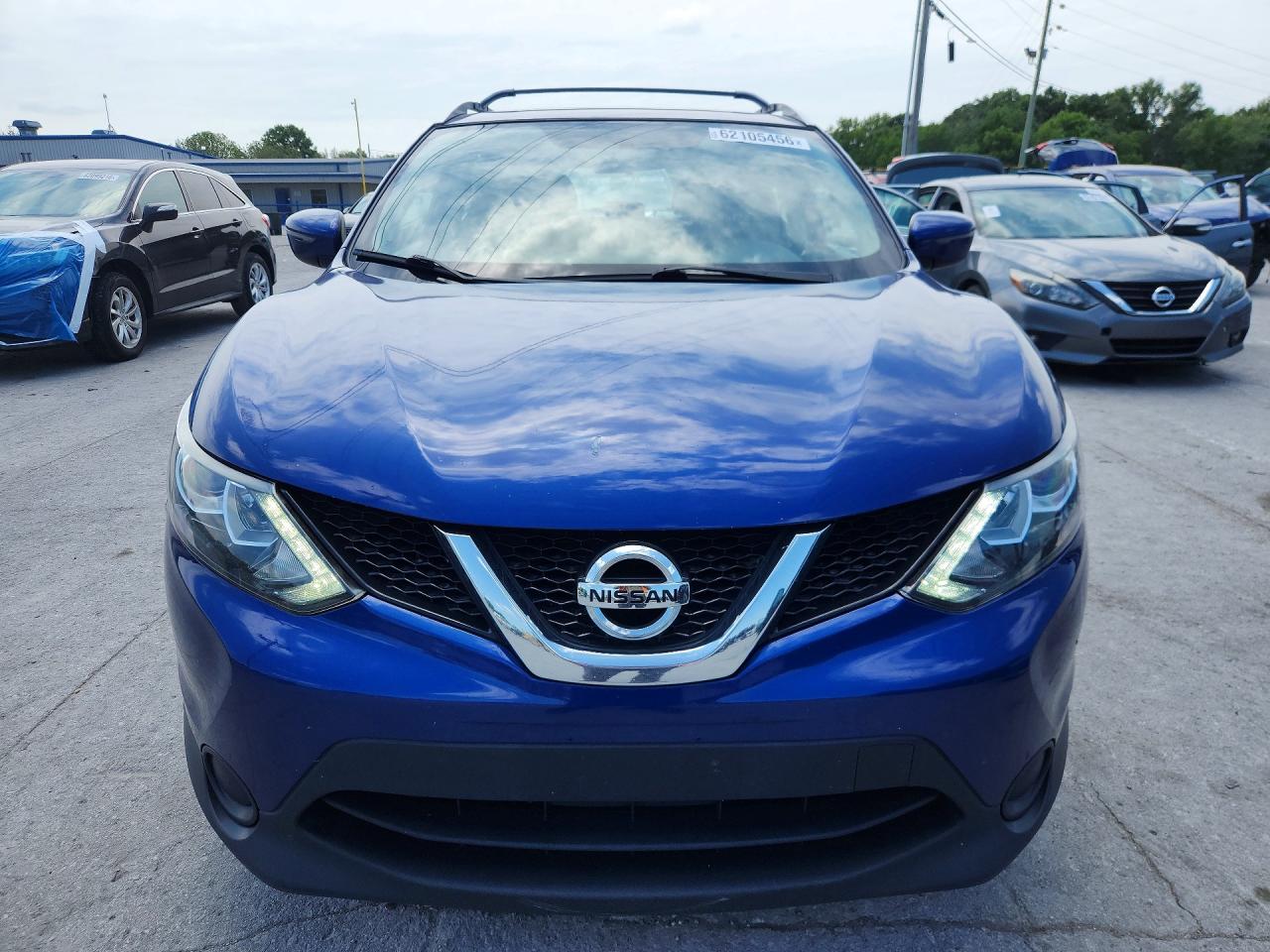 2017 NISSAN ROGUE
