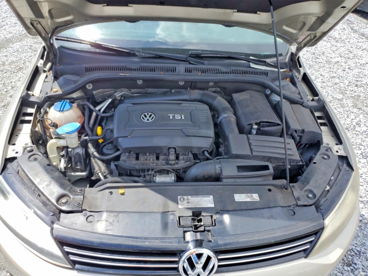 2014 VOLKSWAGEN JETTA