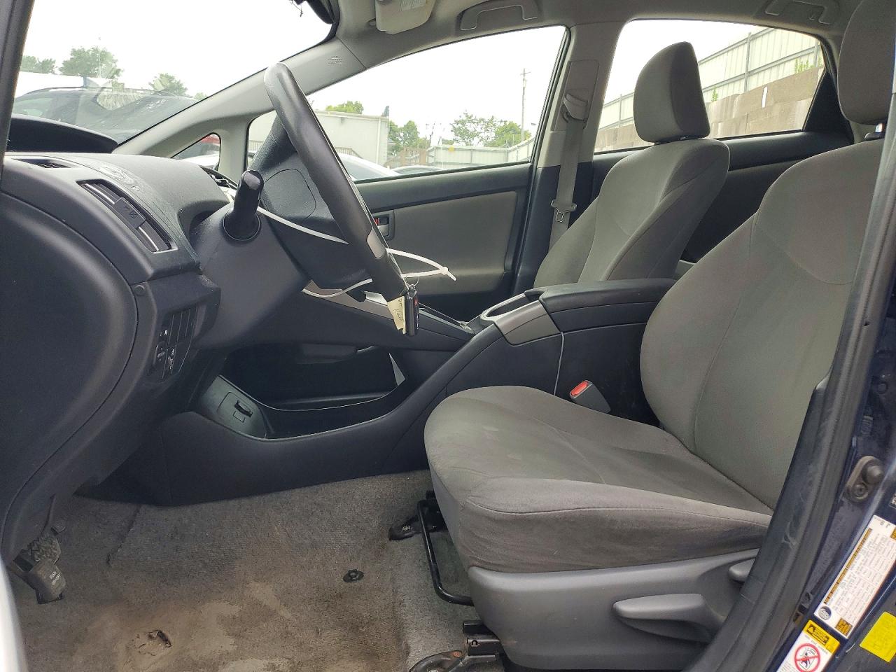 2015 TOYOTA PRIUS