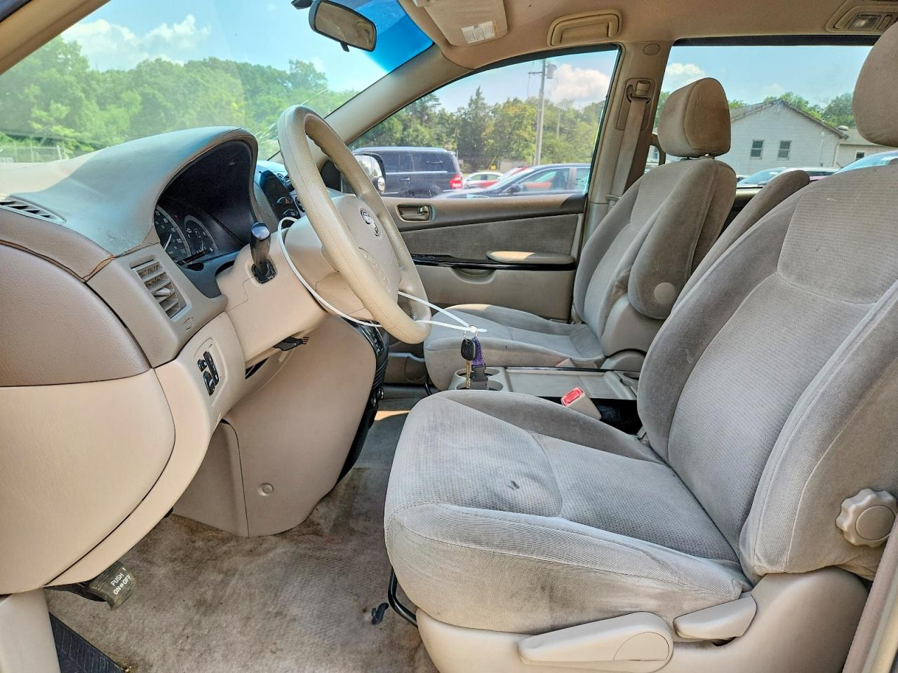 2005 TOYOTA SIENNA