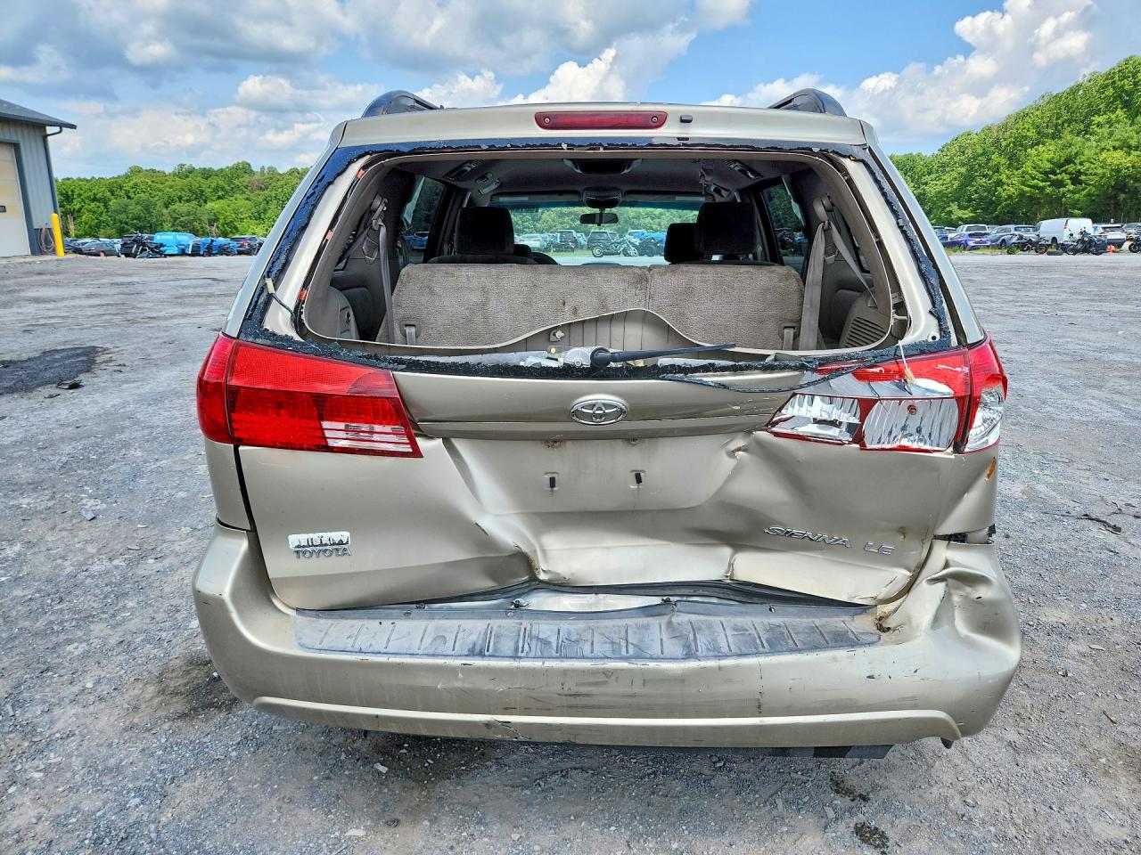 2005 TOYOTA SIENNA