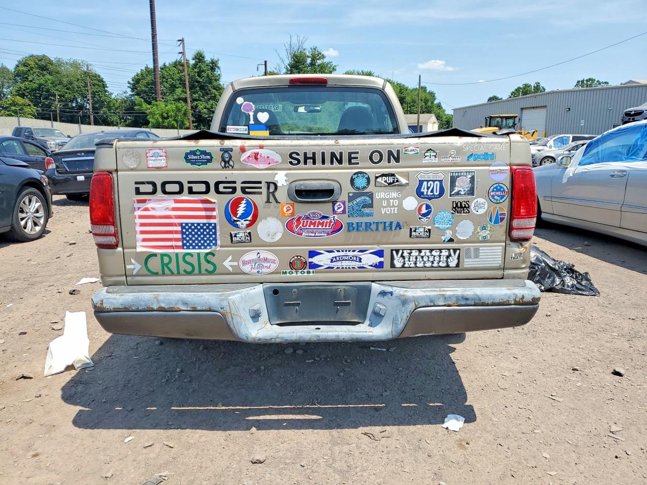 2002 DODGE DAKOTA