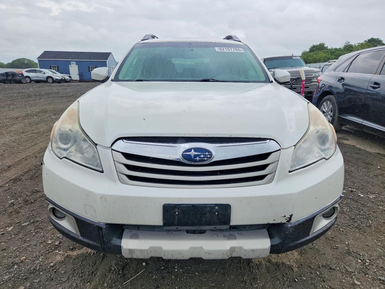 2012 SUBARU OUTBACK