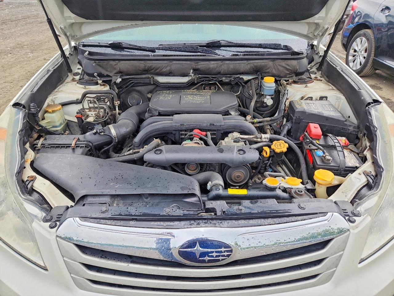 2012 SUBARU OUTBACK