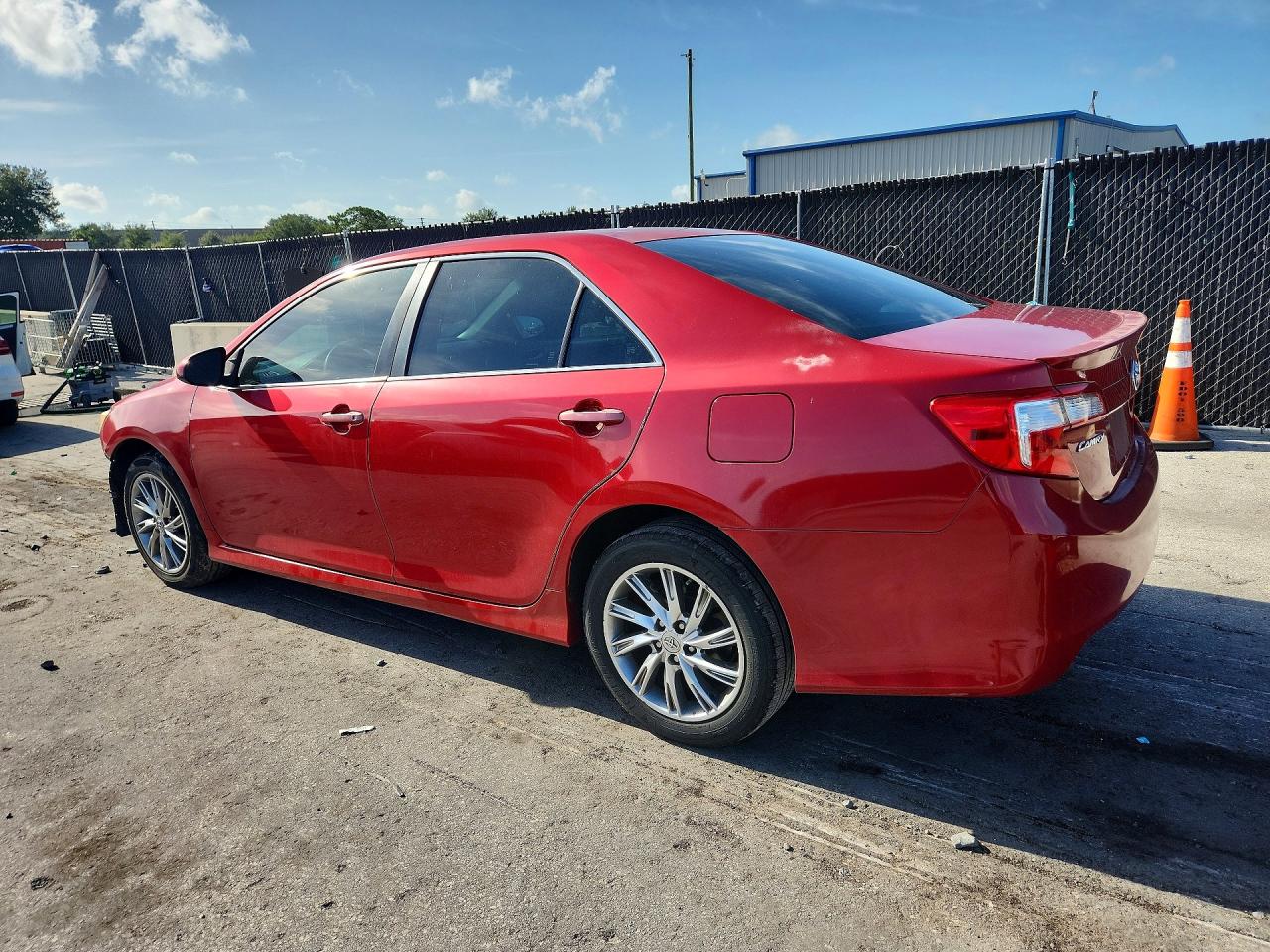 2014 TOYOTA CAMRY