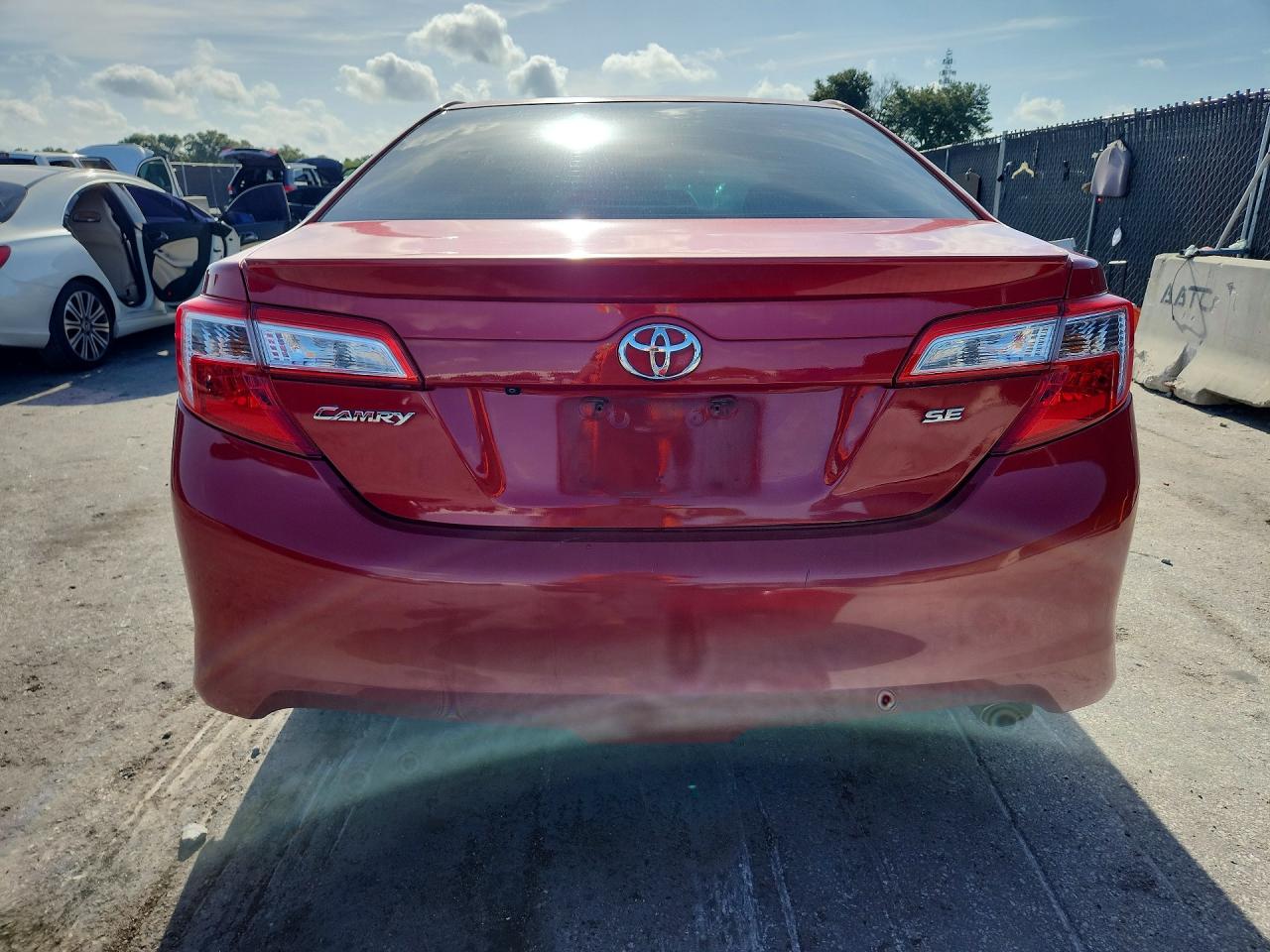 2014 TOYOTA CAMRY