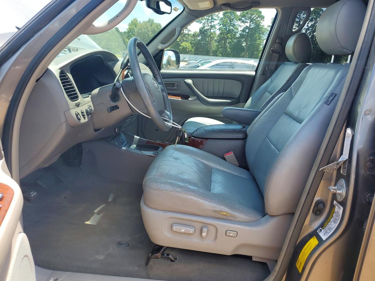 2005 TOYOTA SEQUOIA