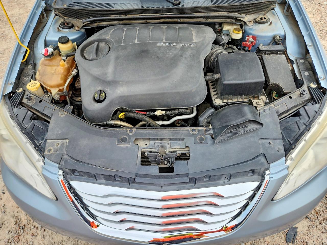 2013 CHRYSLER 200
