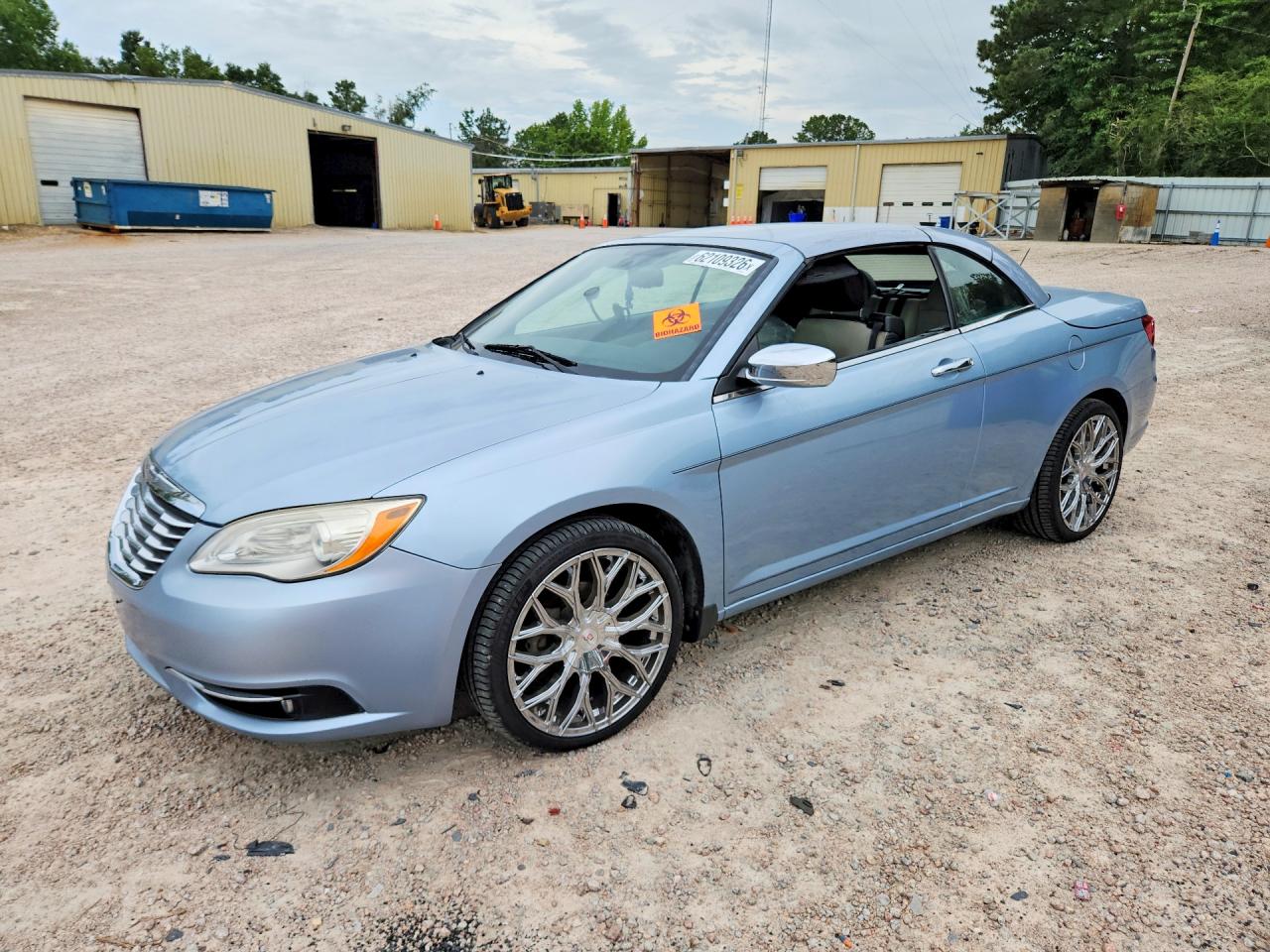 2013 CHRYSLER 200