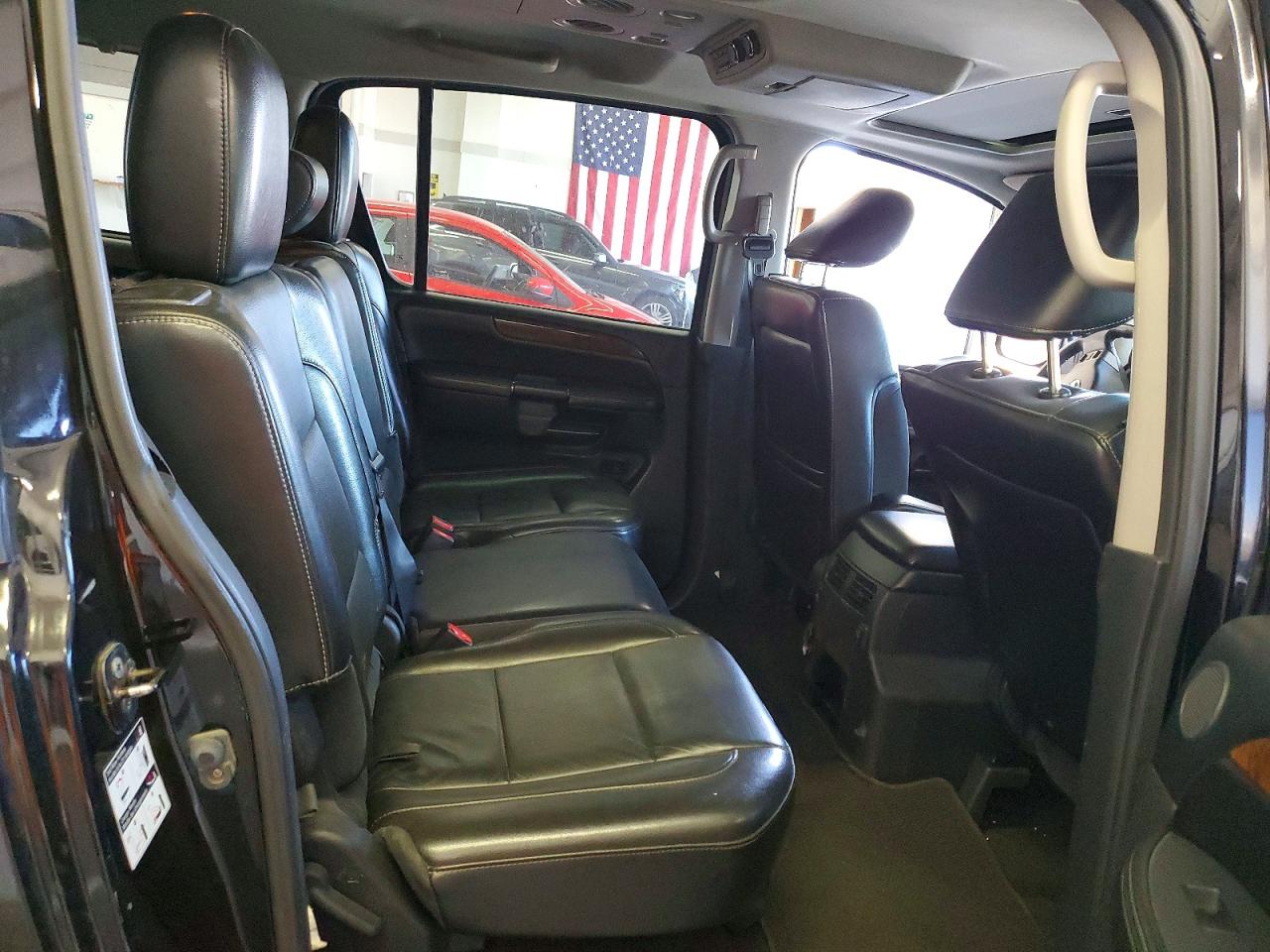 2012 NISSAN ARMADA