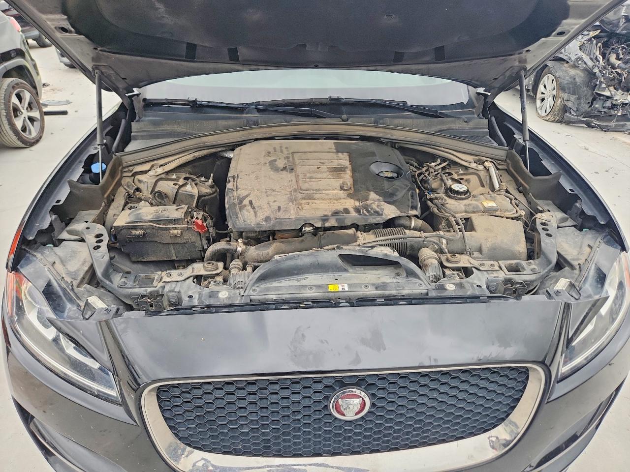 2019 JAGUAR F-PACE