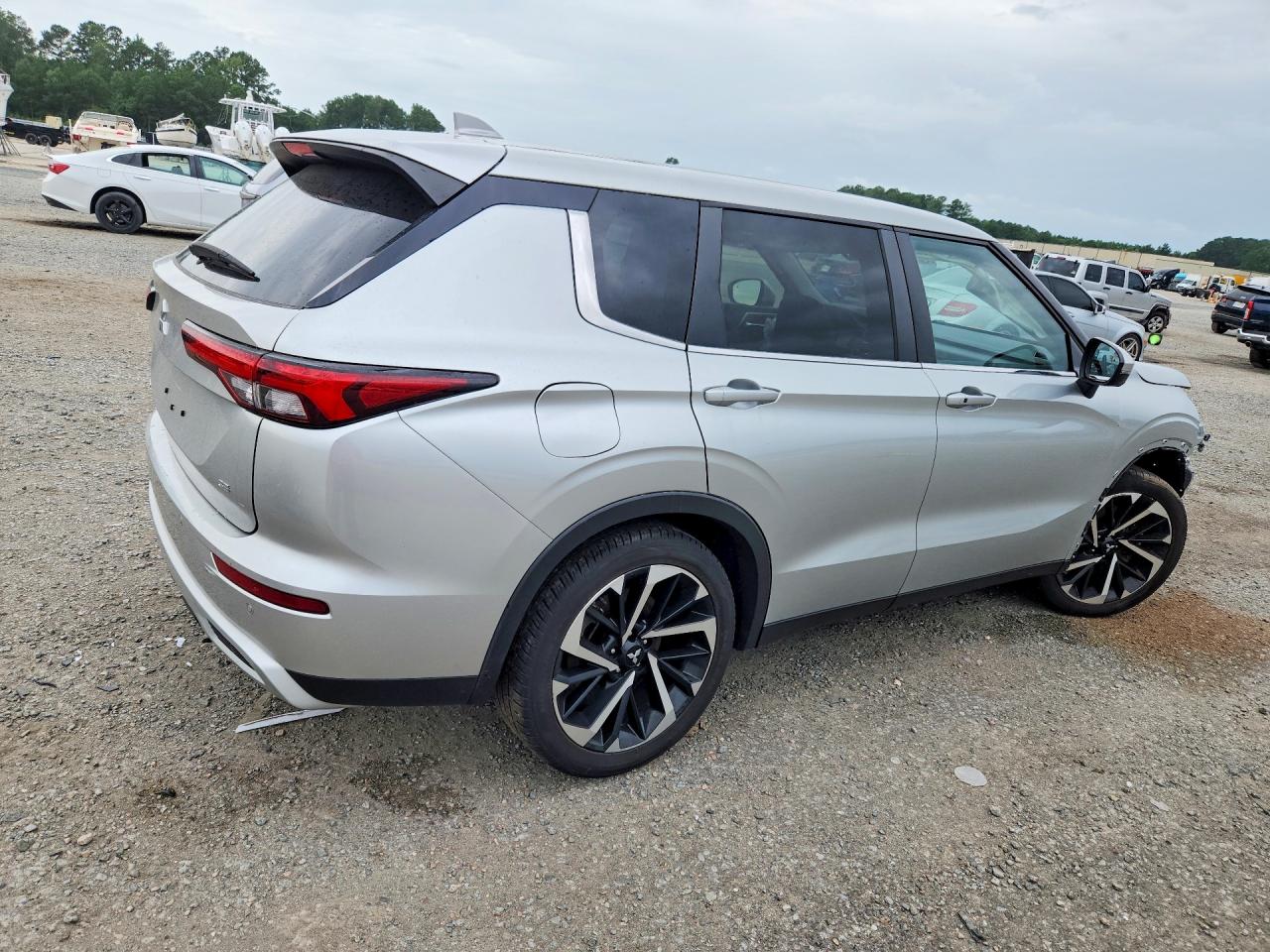 2024 MITSUBISHI OUTLANDER