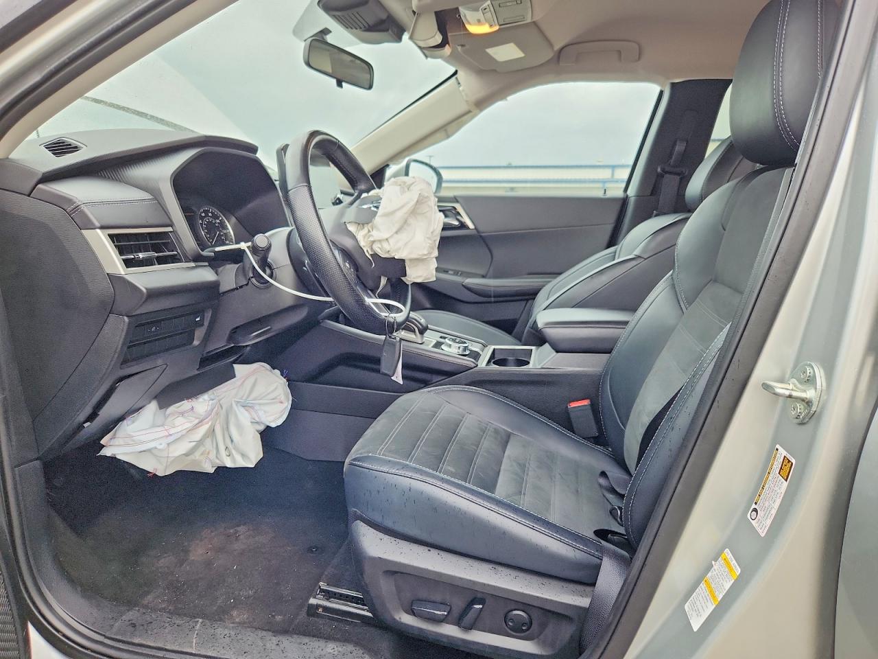 2024 MITSUBISHI OUTLANDER