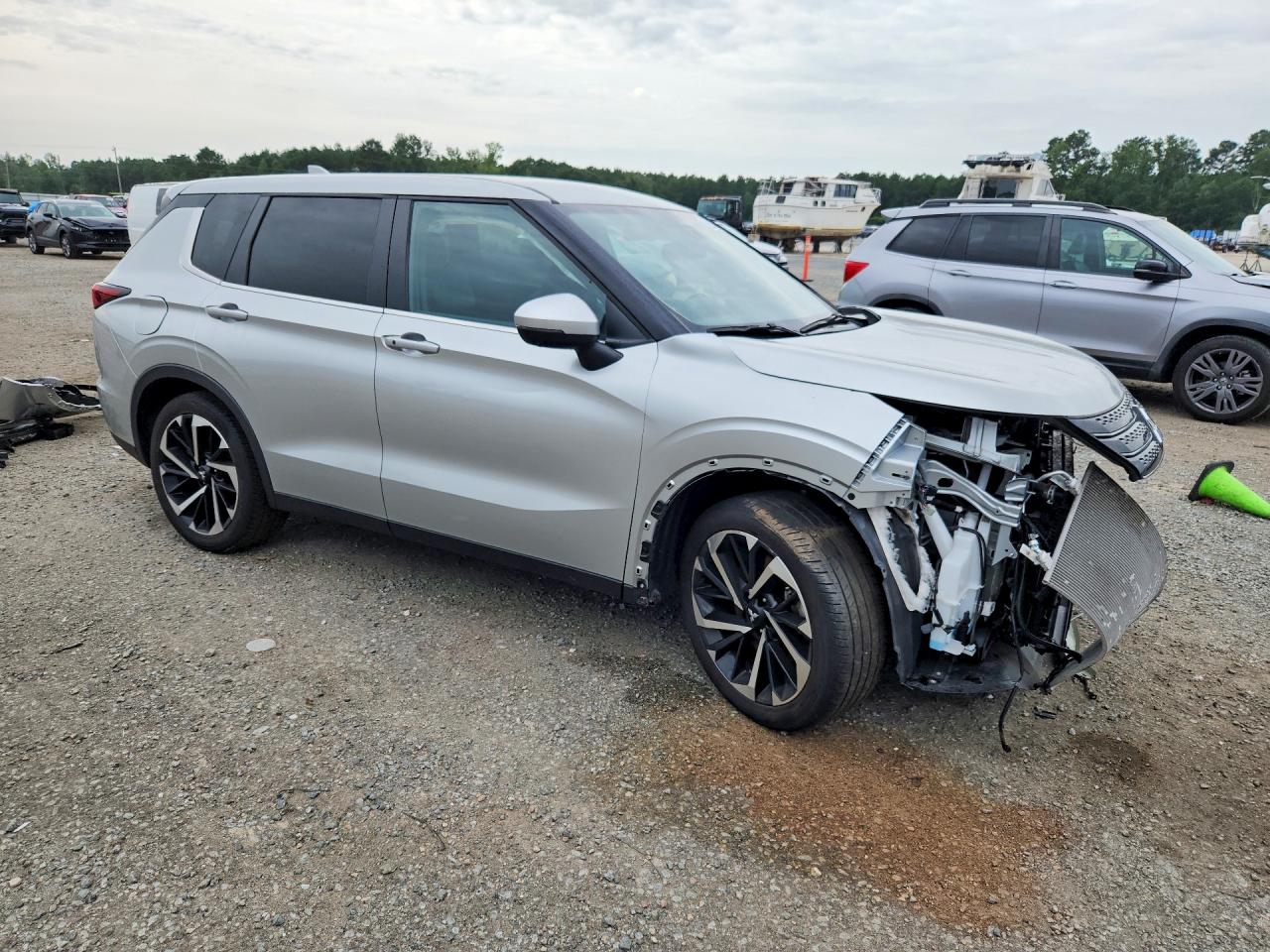 2024 MITSUBISHI OUTLANDER
