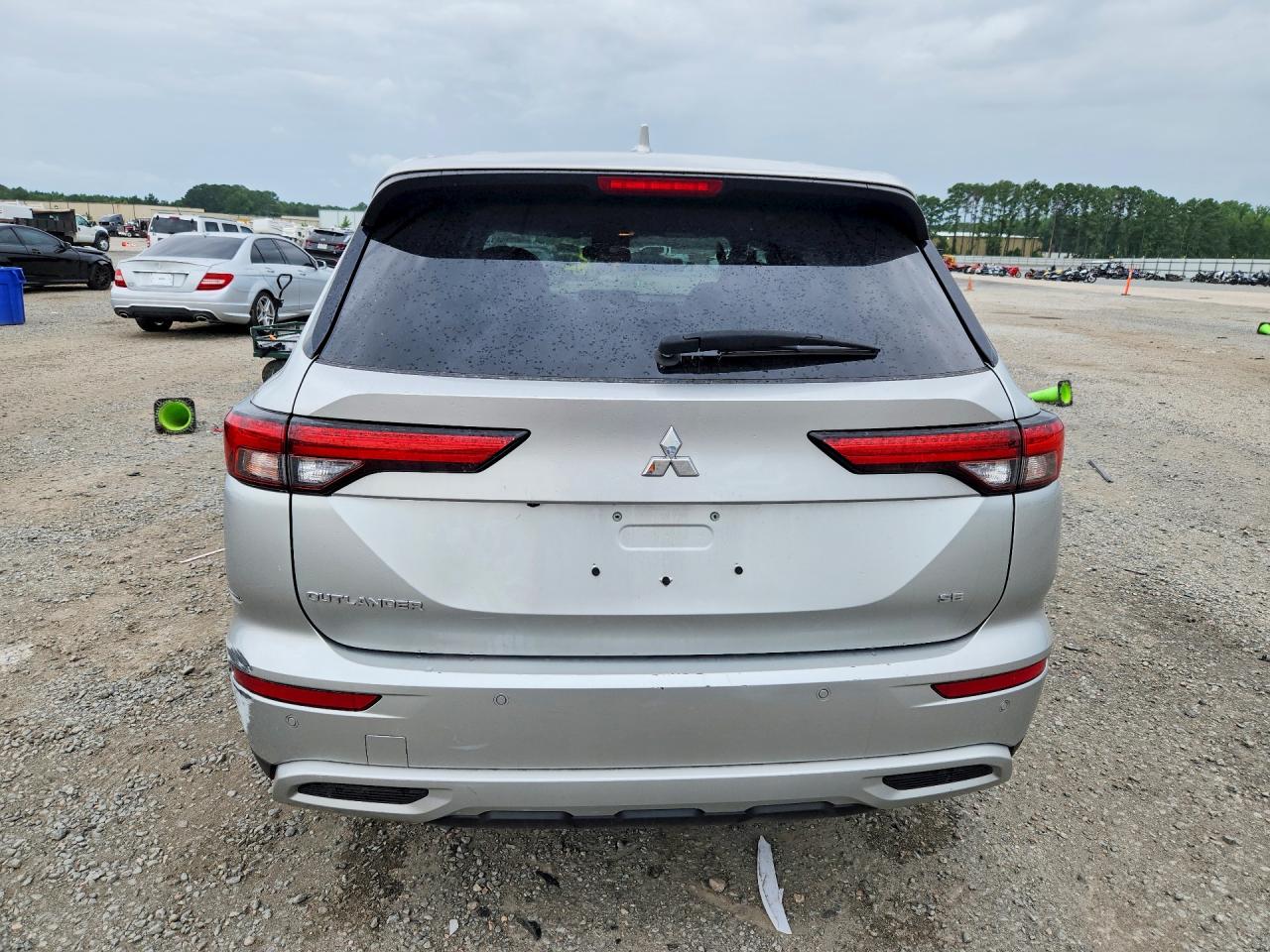 2024 MITSUBISHI OUTLANDER