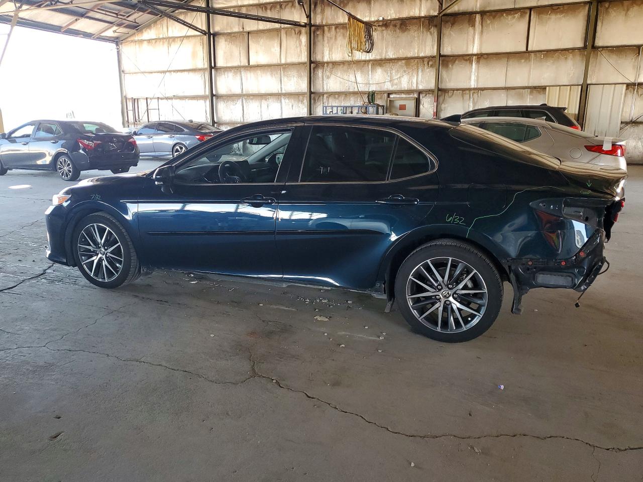 2021 TOYOTA CAMRY