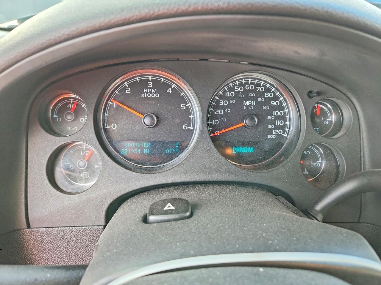 2011 CHEVROLET TAHOE