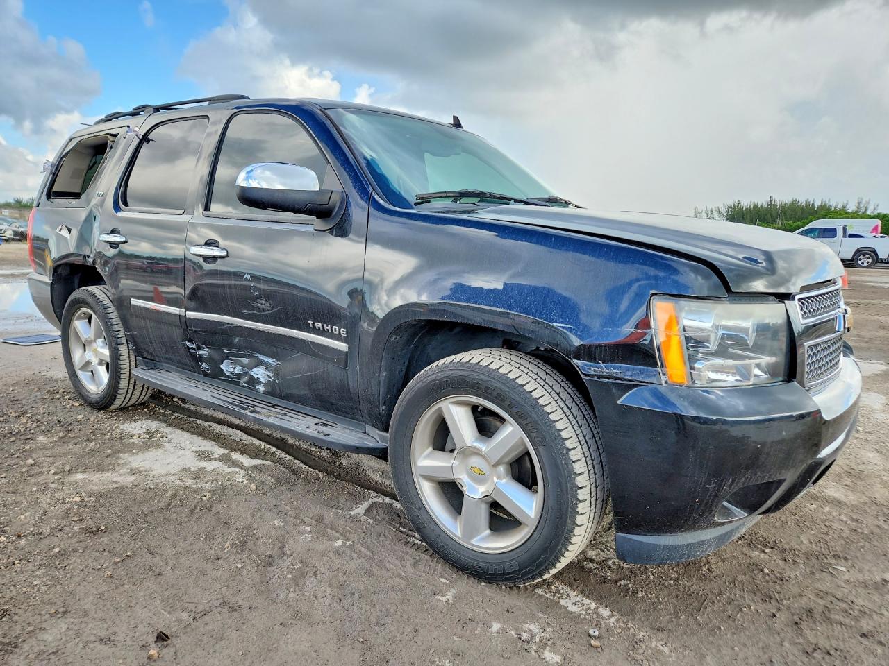 2011 CHEVROLET TAHOE