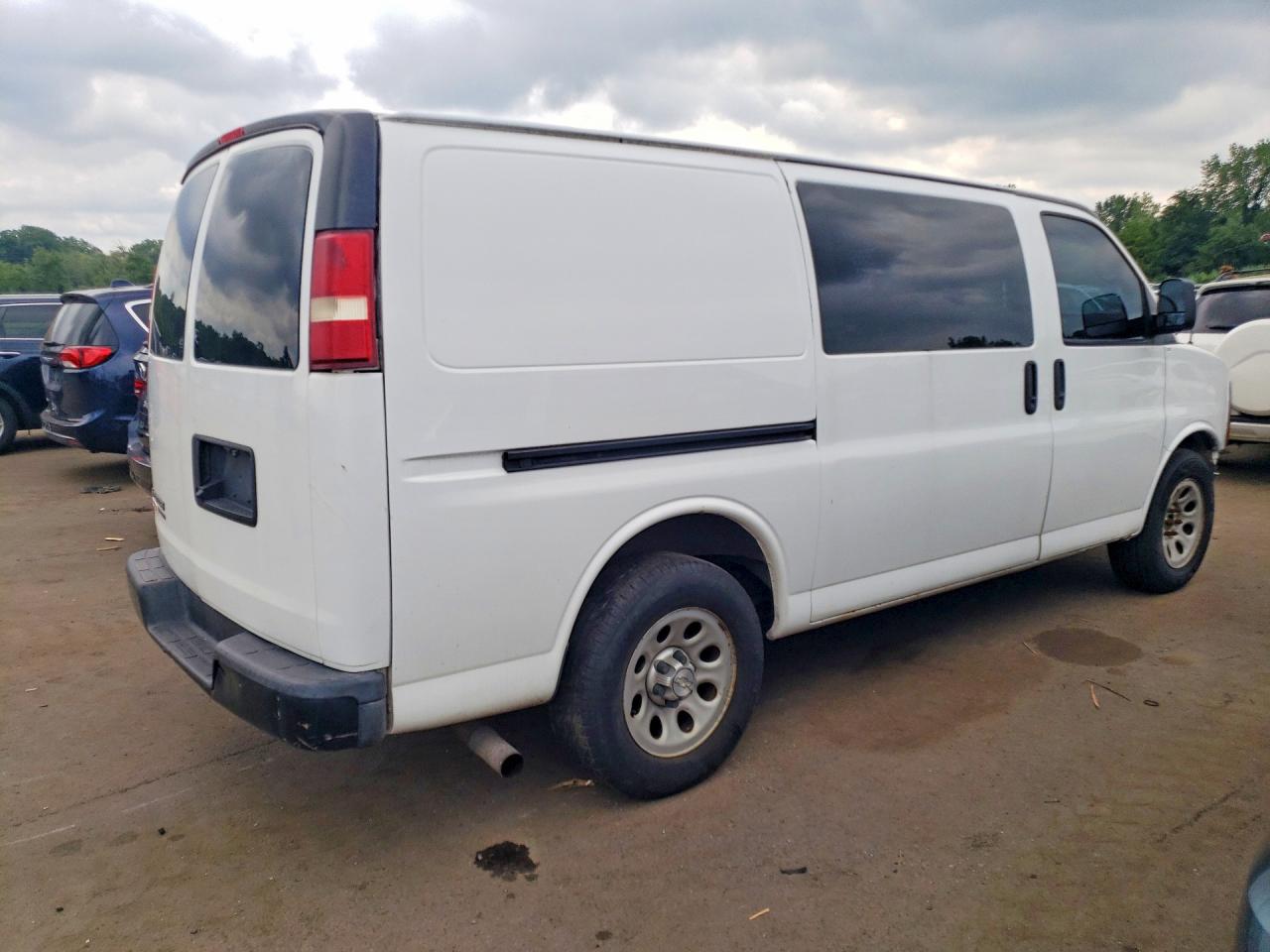 2014 CHEVROLET EXPRESS
