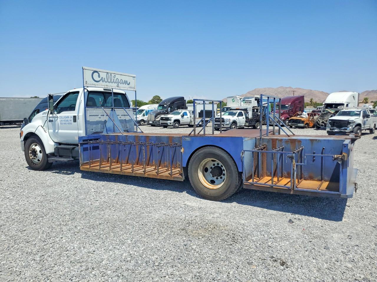 2010 FORD F650