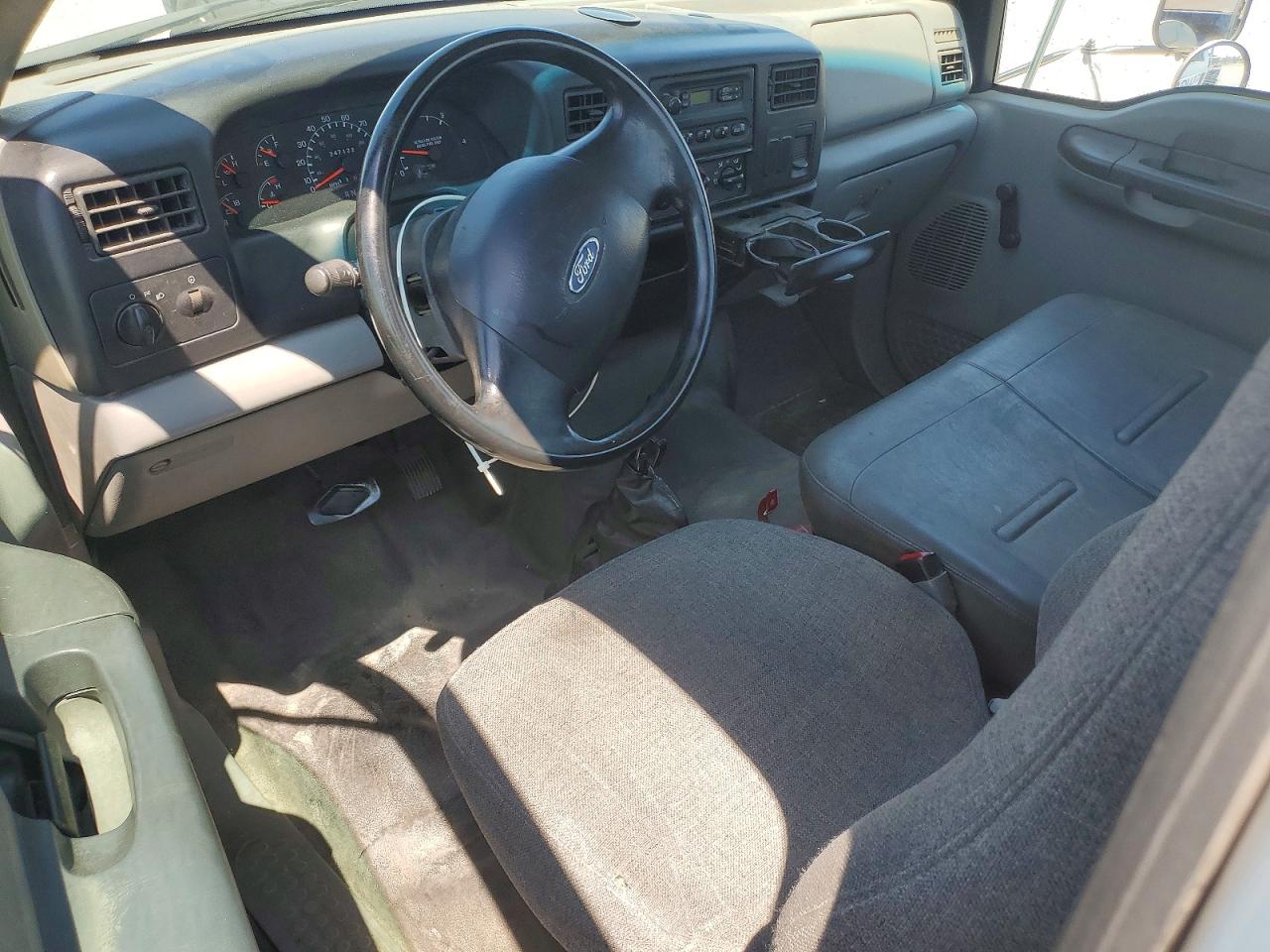 2010 FORD F650