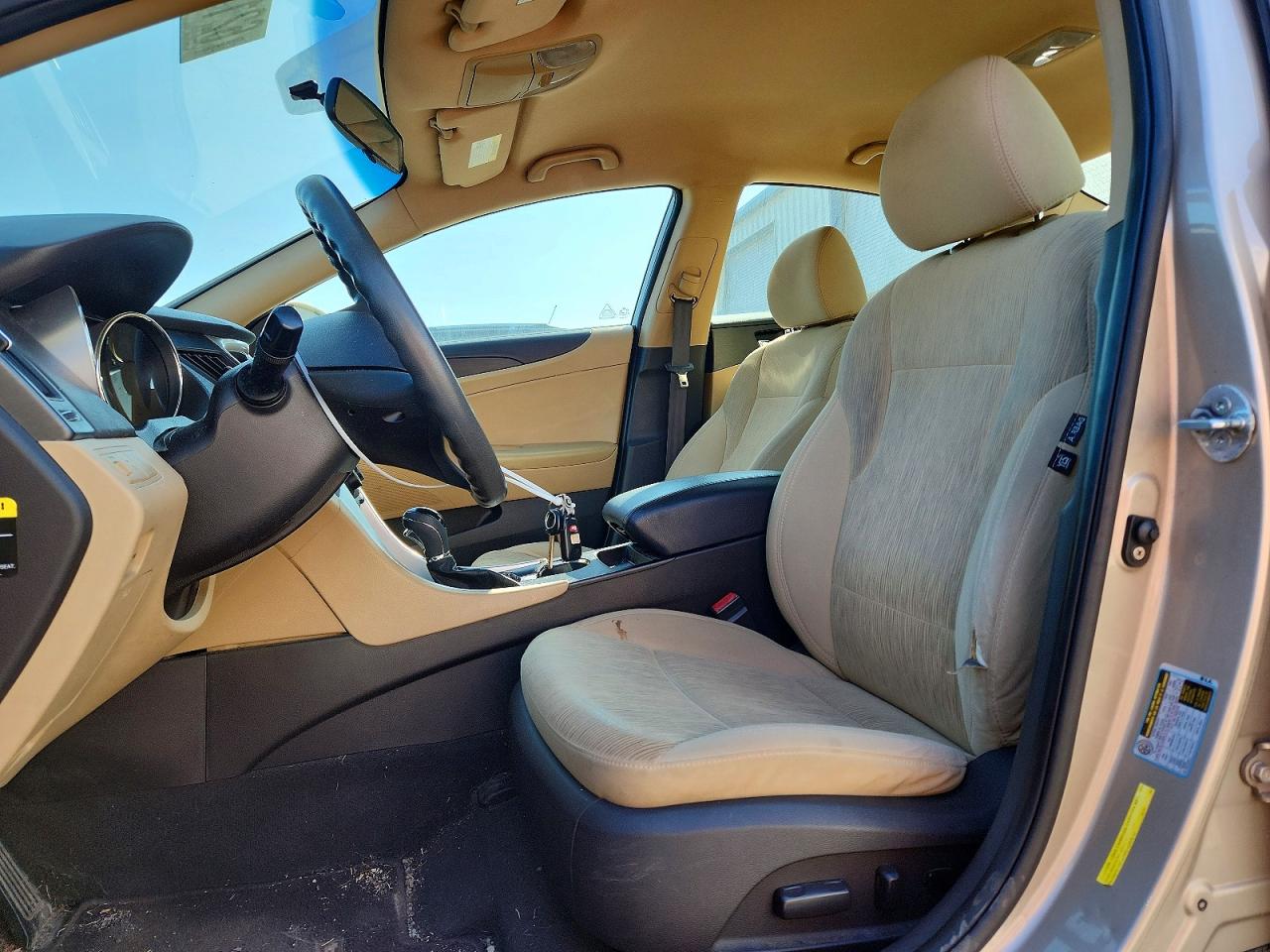 2011 HYUNDAI SONATA