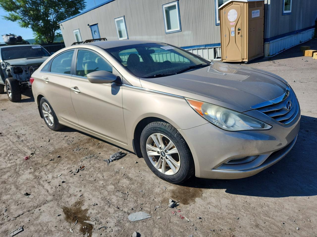 2011 HYUNDAI SONATA