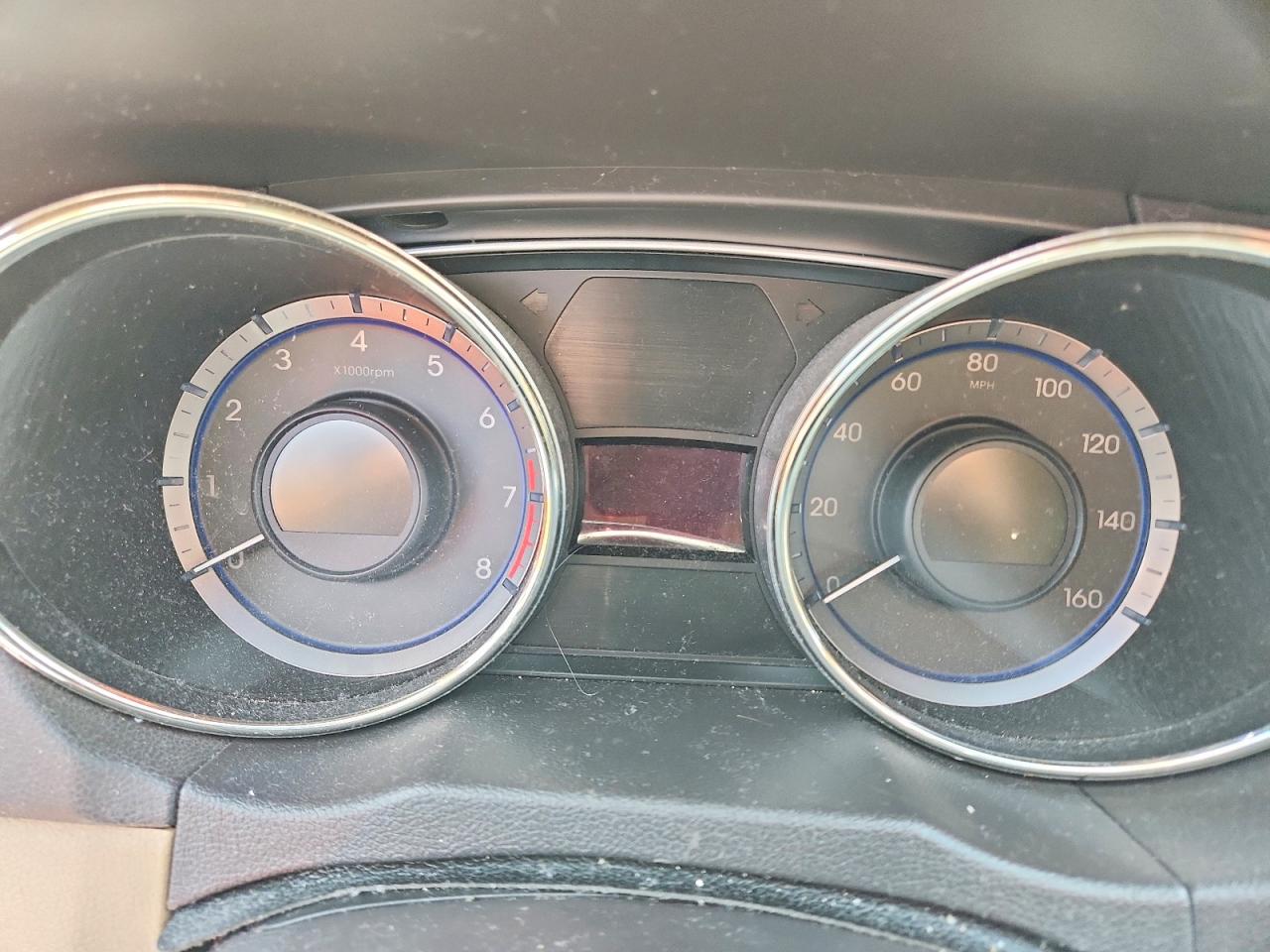 2011 HYUNDAI SONATA