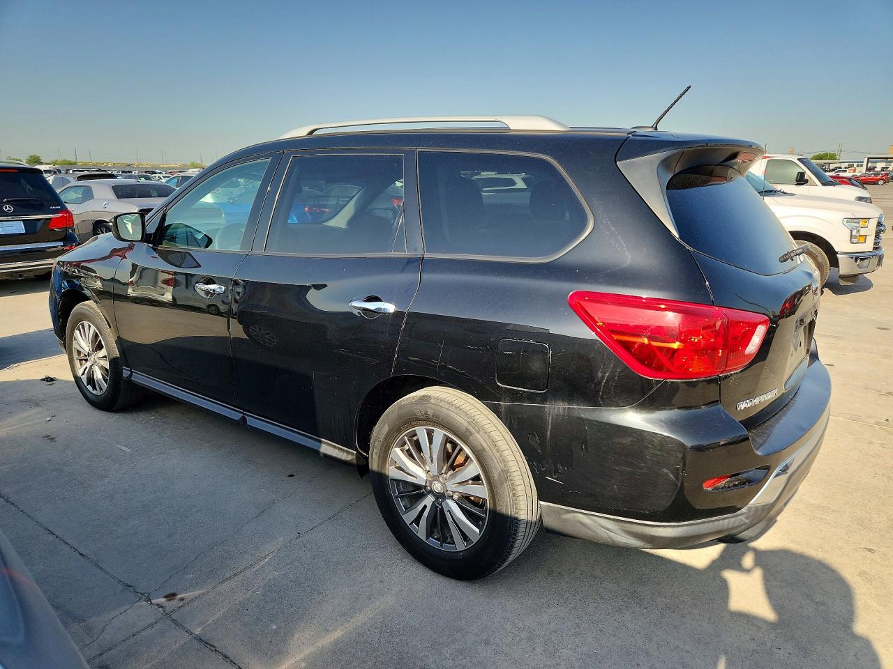 2018 NISSAN PATHFINDER