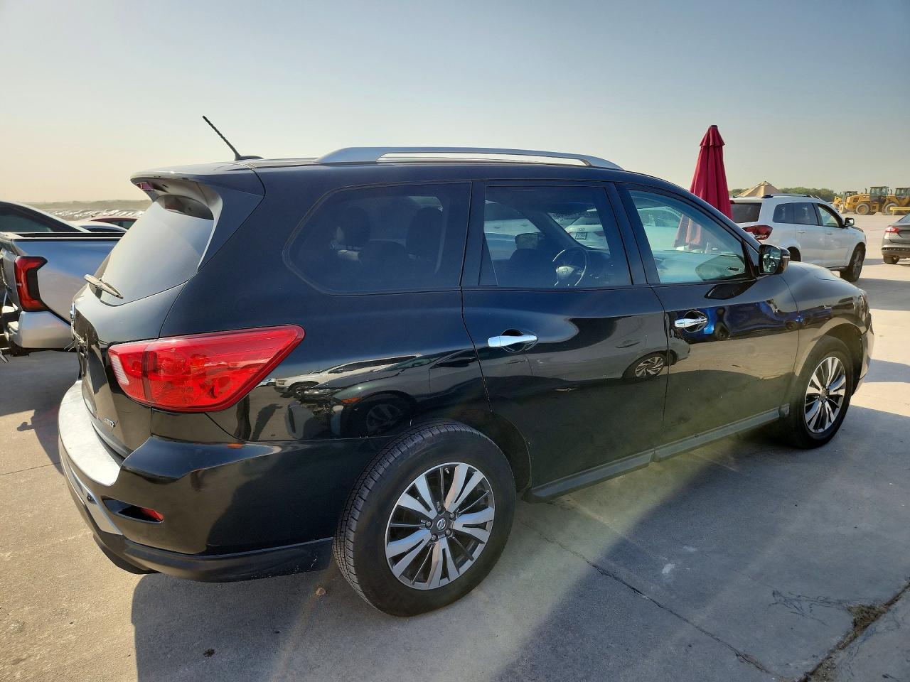 2018 NISSAN PATHFINDER