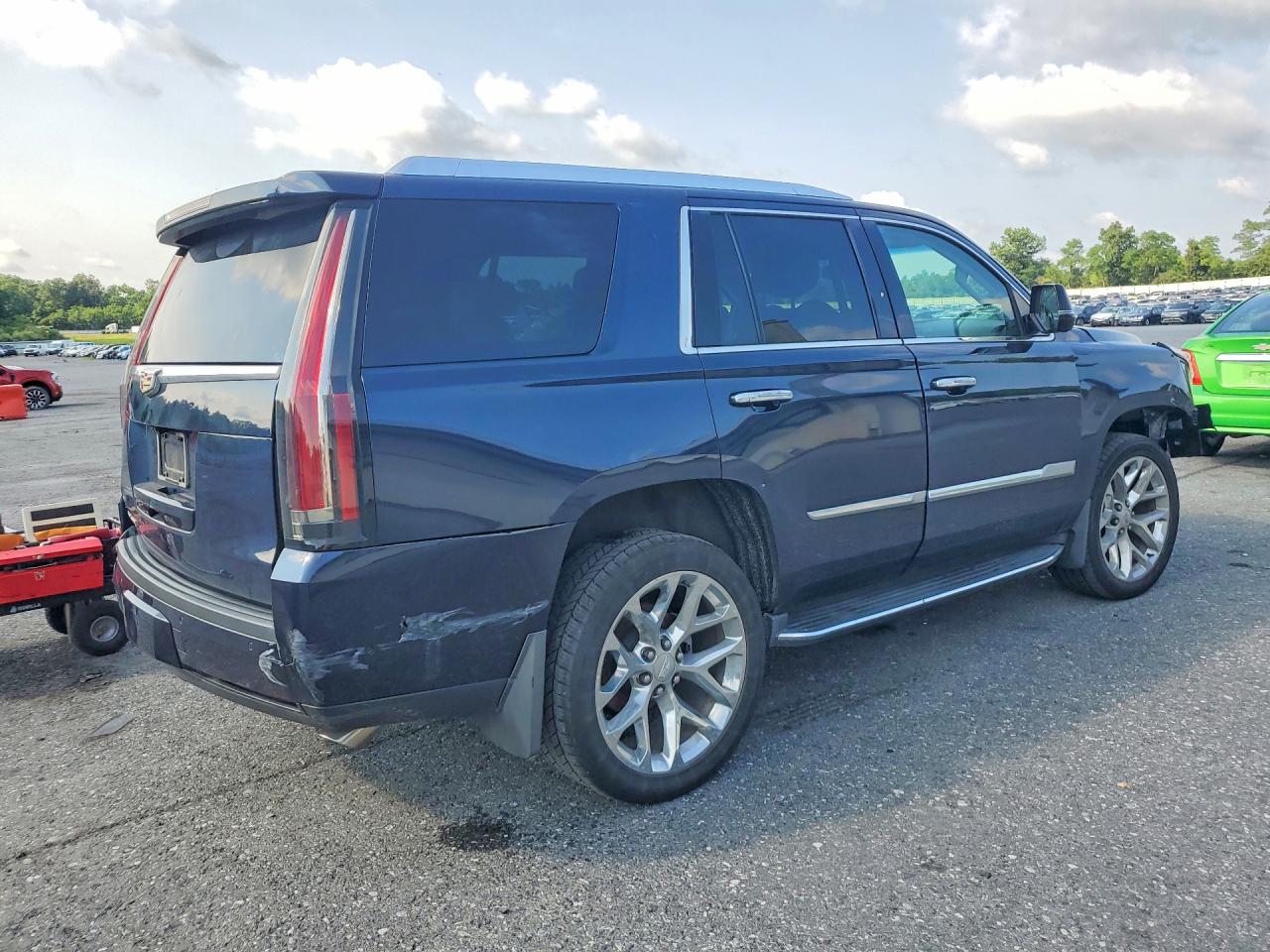 2018 CADILLAC ESCALADE