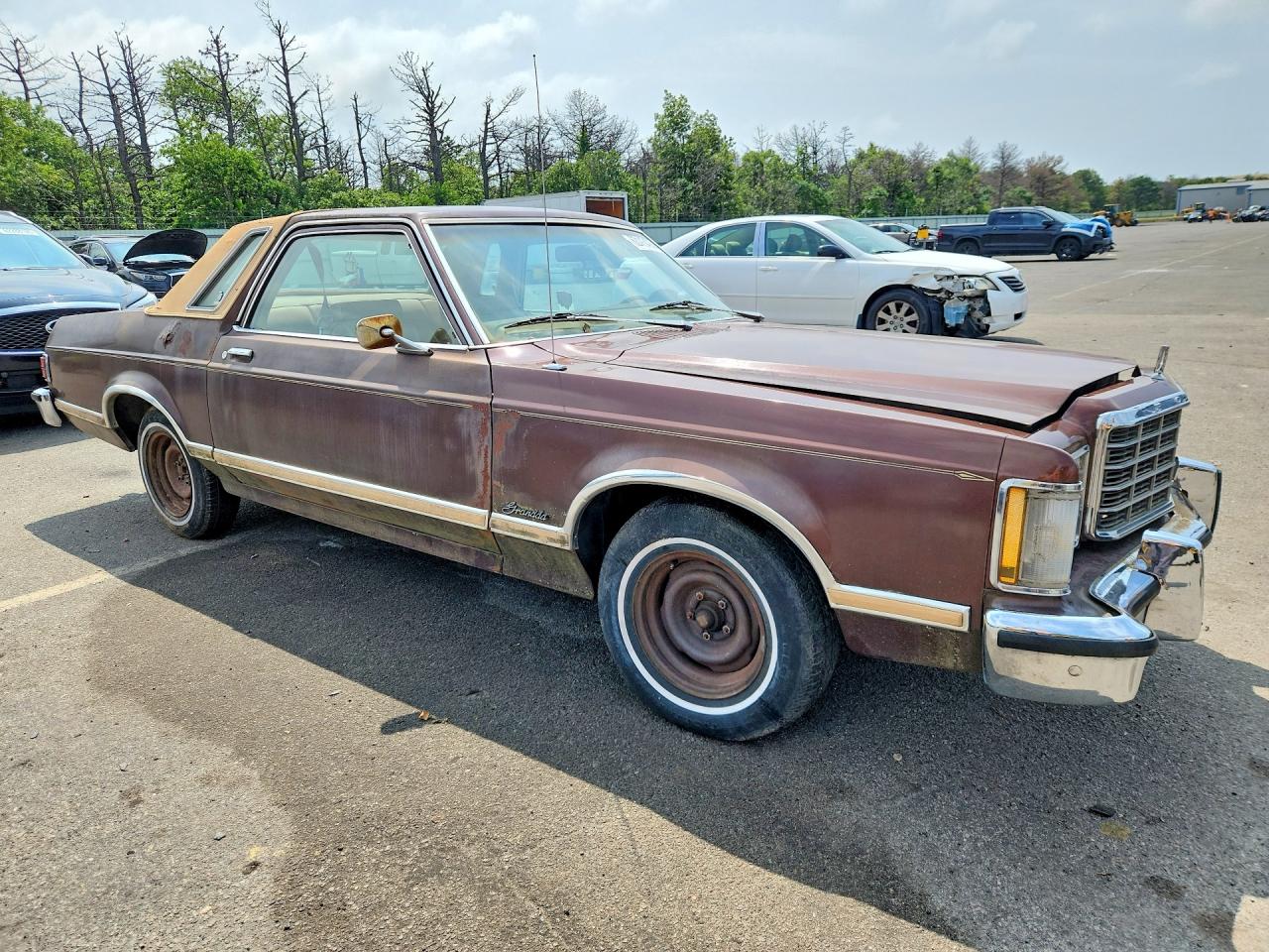 1976 FORD GRANADA