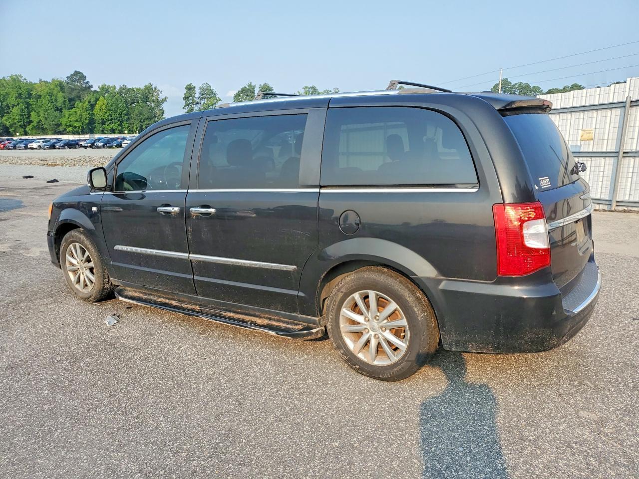 2014 CHRYSLER MINIVAN