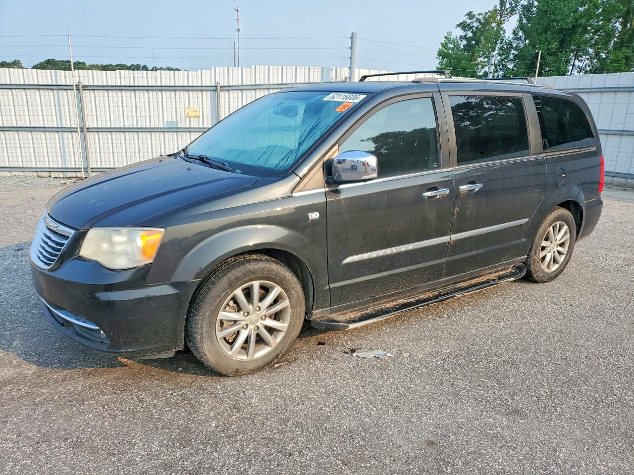 2014 CHRYSLER MINIVAN