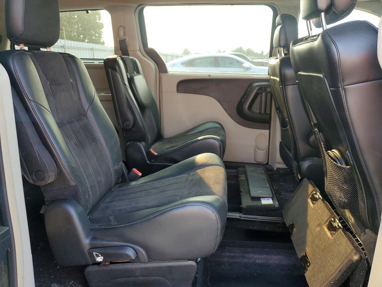 2014 CHRYSLER MINIVAN
