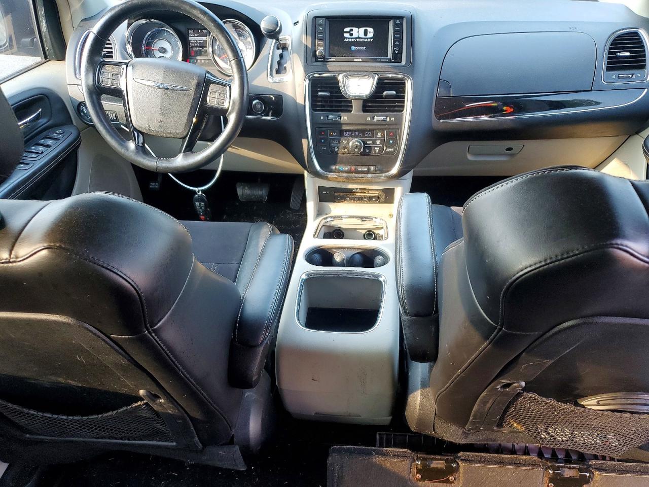 2014 CHRYSLER MINIVAN
