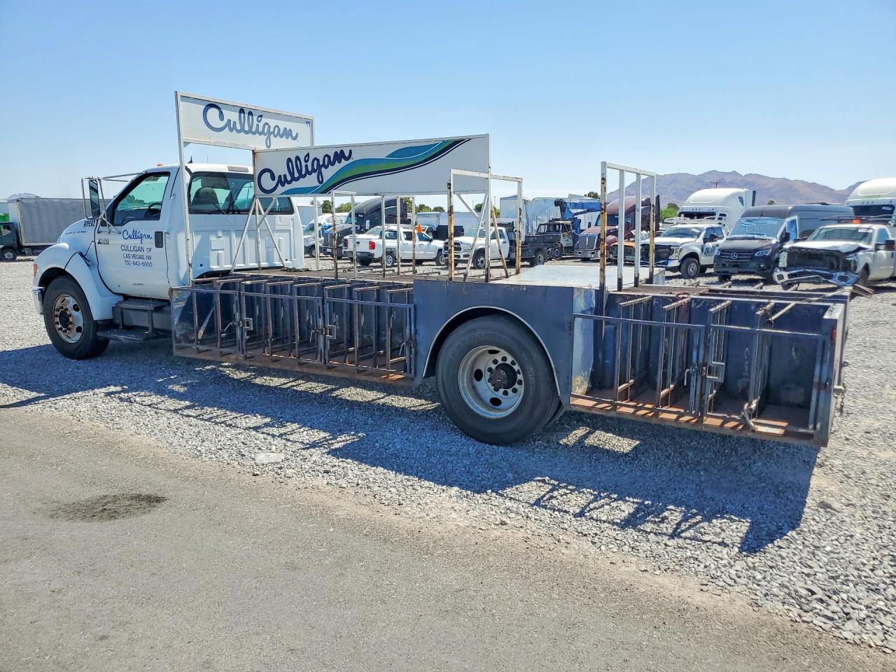 2010 FORD F650