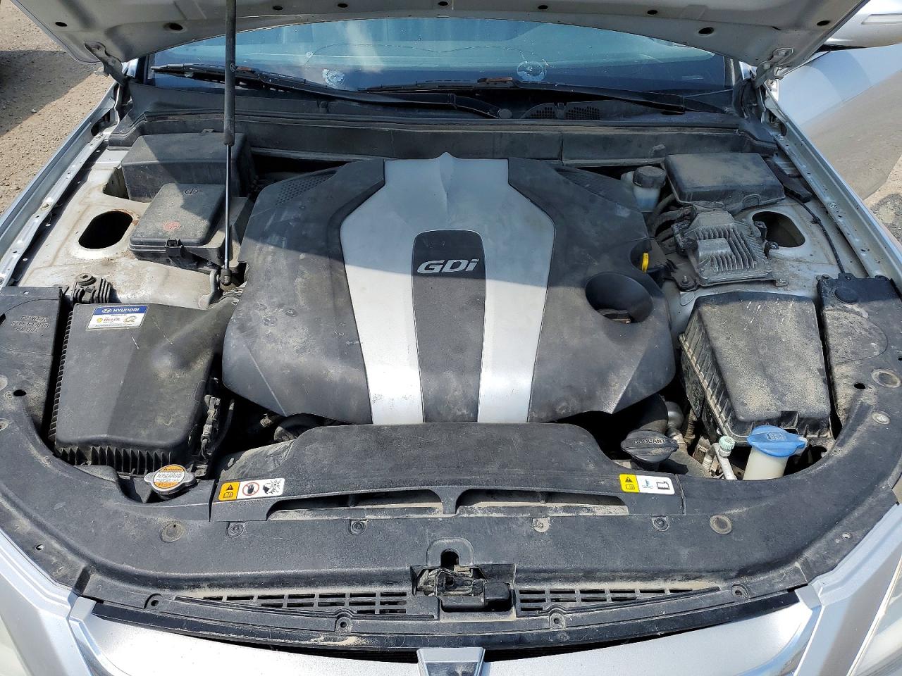 2014 HYUNDAI GENESIS