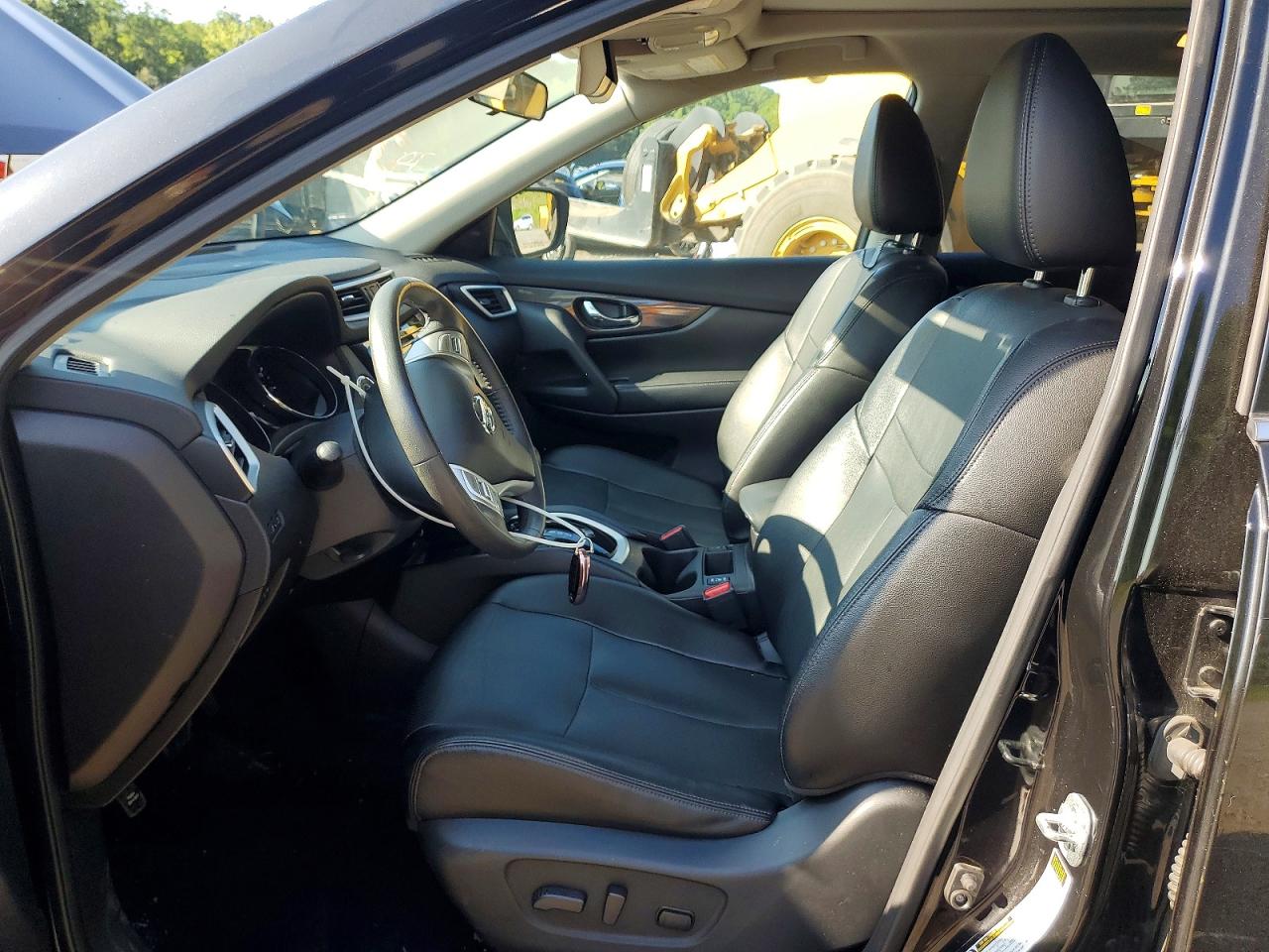 2016 NISSAN ROGUE