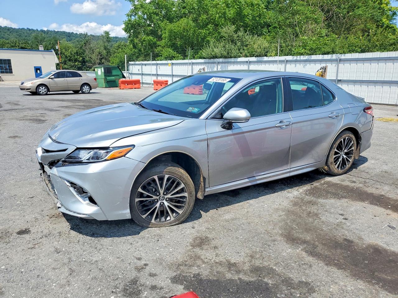 2019 TOYOTA CAMRY
