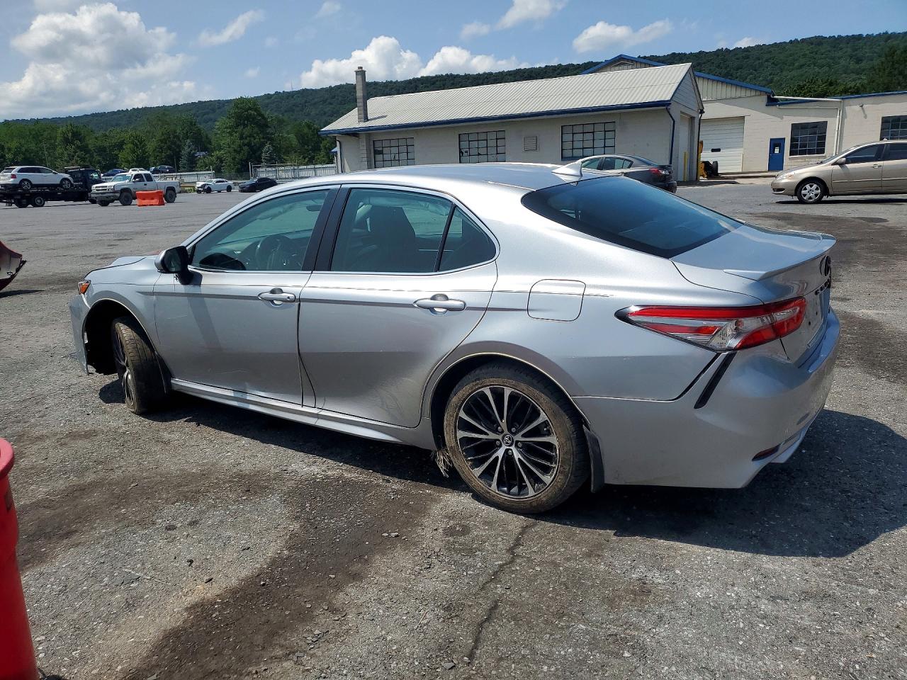 2019 TOYOTA CAMRY