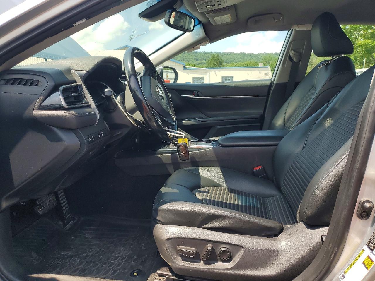 2019 TOYOTA CAMRY